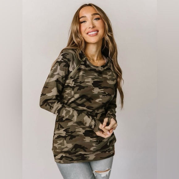 Camo Sweatshirt L/XL - Picture 3 of 7